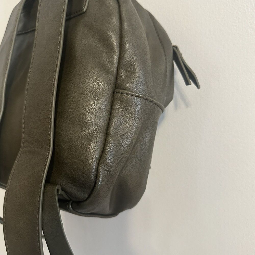Universal Threads Small Army Green Backpack Faux Leather - Picture 7 of 7